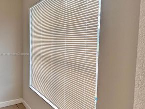 4605 NW 9th Dr 4605, Plantation FL 33317