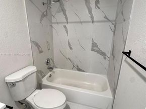 4605 NW 9th Dr 4605, Plantation FL 33317