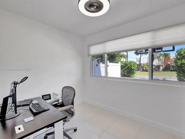 2506 NE 30th St, Fort Lauderdale FL 33306