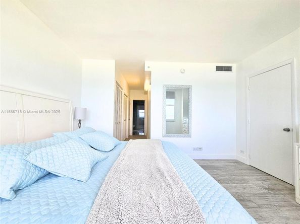 Undisclosed Address #A11886718, Miami Beach FL 33140