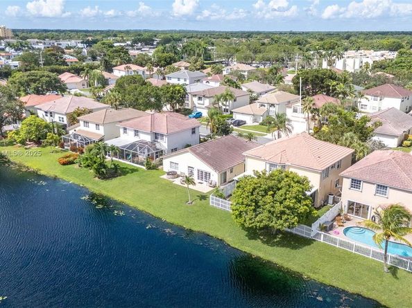 161 Granada Ave, Weston FL 33326
