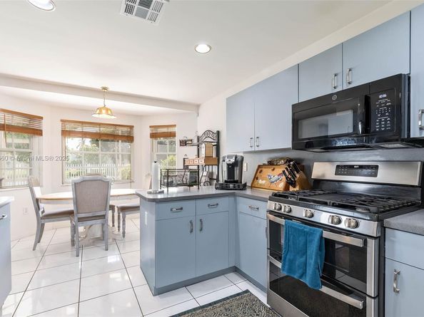 161 Granada Ave, Weston FL 33326