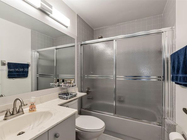 161 Granada Ave, Weston FL 33326