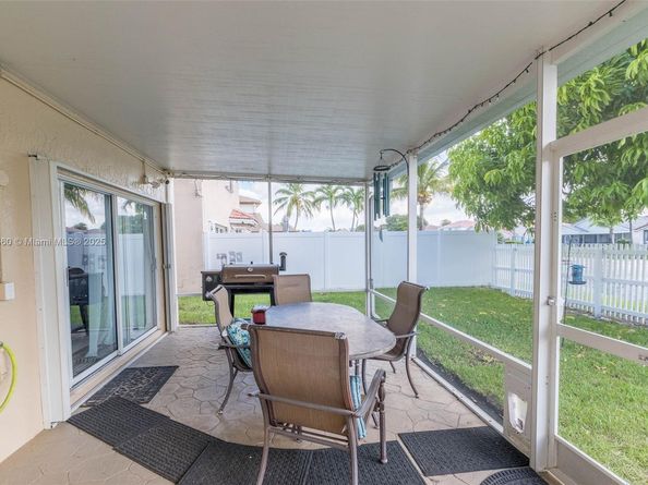 161 Granada Ave, Weston FL 33326