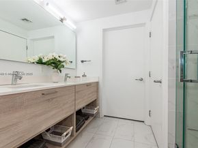 16385 Biscayne Blvd 2118, North Miami Beach FL 33160
