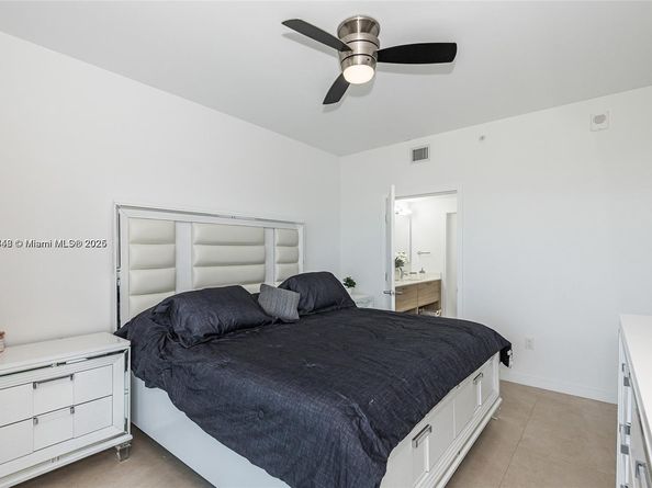 16385 Biscayne Blvd 2118, North Miami Beach FL 33160
