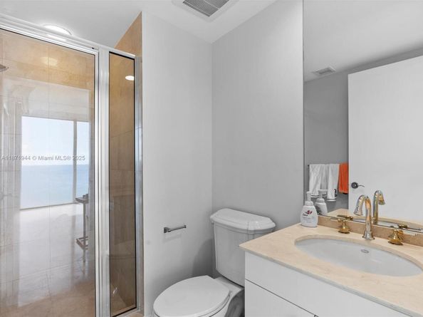 19111 Collins Ave 1406, Sunny Isles Beach FL 33160