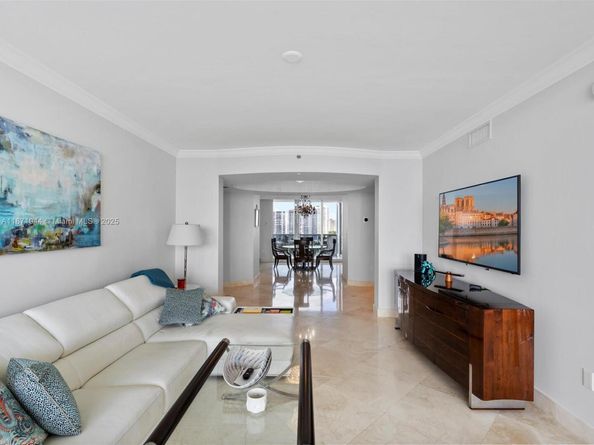 19111 Collins Ave 1406, Sunny Isles Beach FL 33160