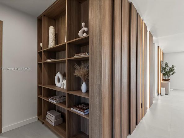 2108 NE 63rd St, Fort Lauderdale FL 33308