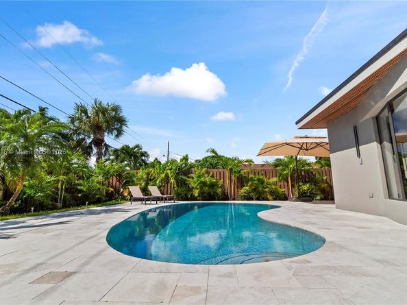 2108 NE 63rd St, Fort Lauderdale FL 33308