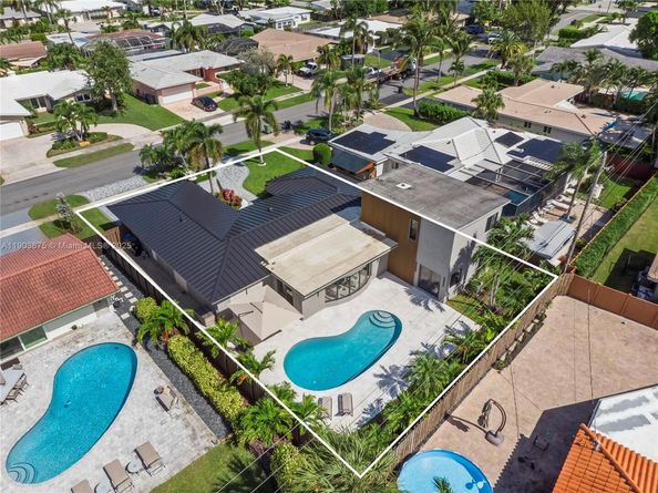 2108 NE 63rd St, Fort Lauderdale FL 33308