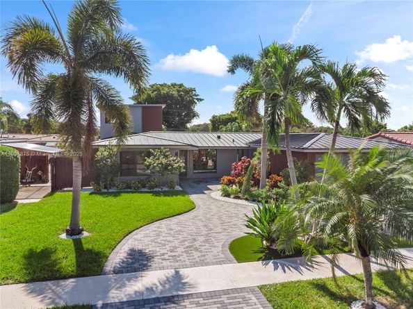 2108 NE 63rd St, Fort Lauderdale FL 33308