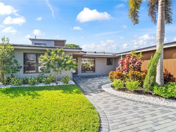 2108 NE 63rd St, Fort Lauderdale FL 33308