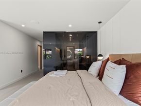 2108 NE 63rd St, Fort Lauderdale FL 33308