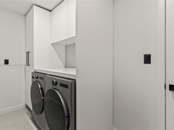 2108 NE 63rd St, Fort Lauderdale FL 33308