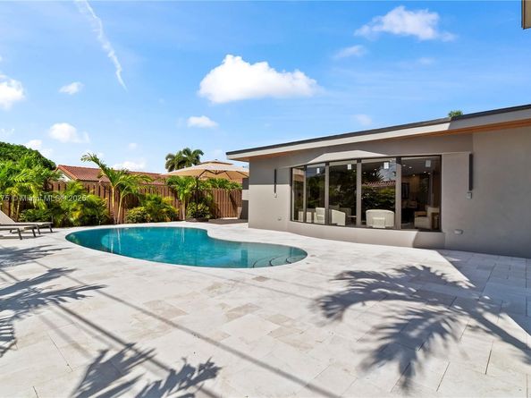 2108 NE 63rd St, Fort Lauderdale FL 33308