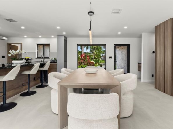 2108 NE 63rd St, Fort Lauderdale FL 33308