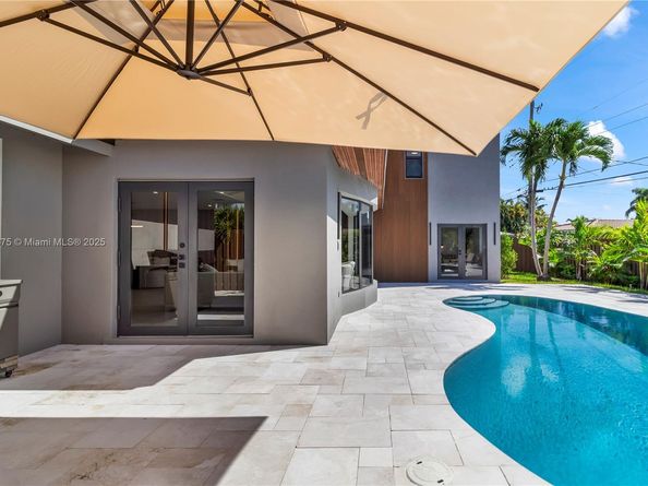 2108 NE 63rd St, Fort Lauderdale FL 33308