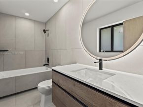 2108 NE 63rd St, Fort Lauderdale FL 33308