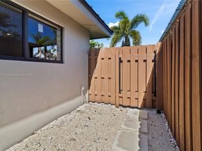 2108 NE 63rd St, Fort Lauderdale FL 33308