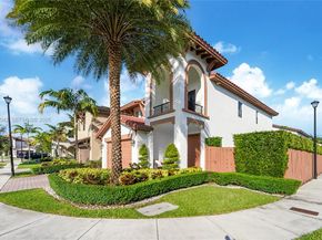 8723 NW 102nd Pl, Doral FL 33178