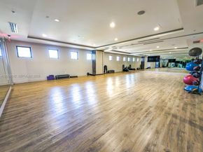 8723 NW 102nd Pl, Doral FL 33178
