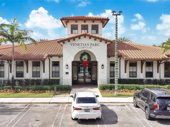 14929 SW 176th Ter, Miami FL 33187