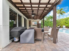 14929 SW 176th Ter, Miami FL 33187