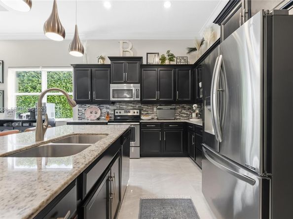 14929 SW 176th Ter, Miami FL 33187