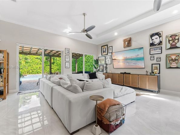 14929 SW 176th Ter, Miami FL 33187