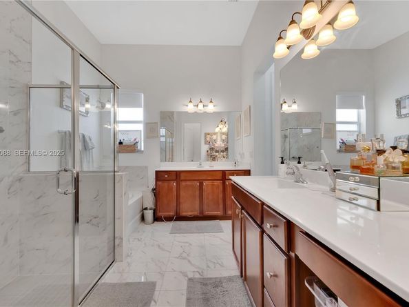 14929 SW 176th Ter, Miami FL 33187