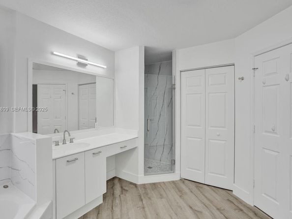 7257 NW 113th CT, Doral FL 33178