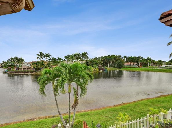 7257 NW 113th CT, Doral FL 33178