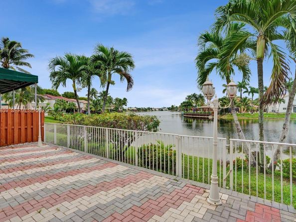 7257 NW 113th CT, Doral FL 33178