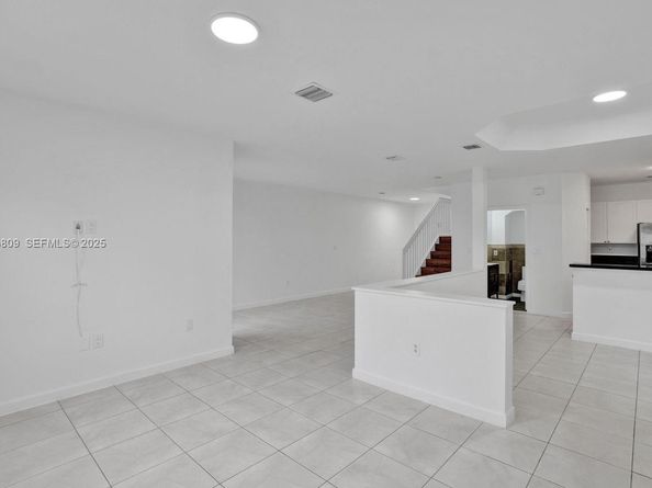 7257 NW 113th CT, Doral FL 33178