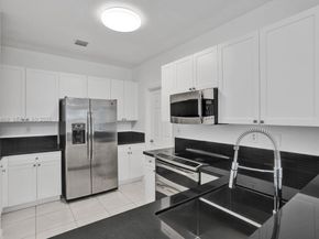 7257 NW 113th CT, Doral FL 33178