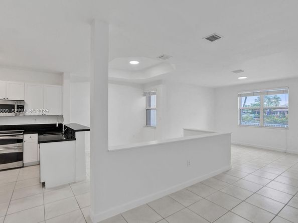 7257 NW 113th CT, Doral FL 33178