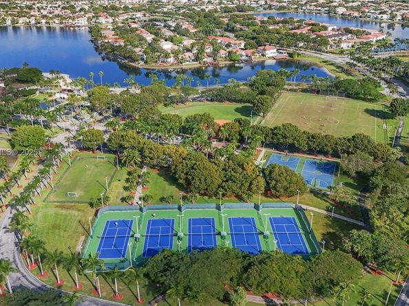 7257 NW 113th CT, Doral FL 33178