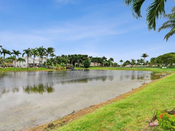 7257 NW 113th CT, Doral FL 33178