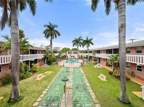 160 NE 8th Ave 9B, Hallandale Beach FL 33009