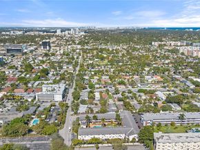 160 NE 8th Ave 9B, Hallandale Beach FL 33009