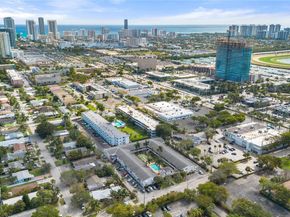 160 NE 8th Ave 9B, Hallandale Beach FL 33009