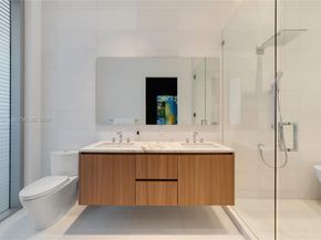 304 Ocean Dr 102, Miami Beach FL 33139