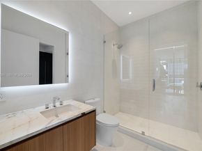 304 Ocean Dr 102, Miami Beach FL 33139