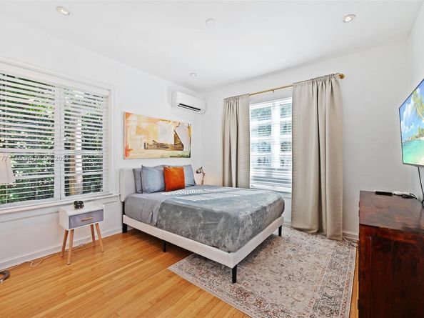 36 Phoenetia Ave, Coral Gables FL 33134