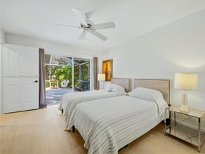 803 Silverleaf Oak Ct, Palm Beach Gardens FL 33410