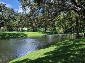 803 Silverleaf Oak Ct, Palm Beach Gardens FL 33410