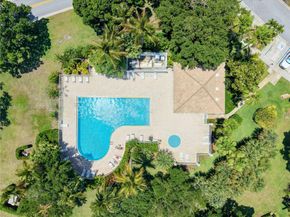 803 Silverleaf Oak Ct, Palm Beach Gardens FL 33410