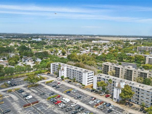 8540 N Sherman Cir 408, Miramar FL 33025