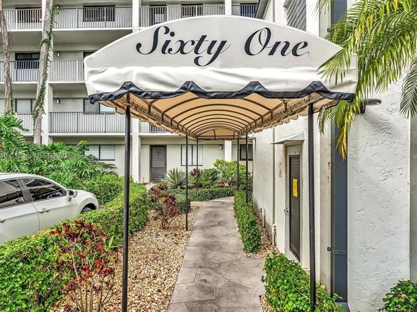 2221 Cypress Island Dr 805, Pompano Beach FL 33069